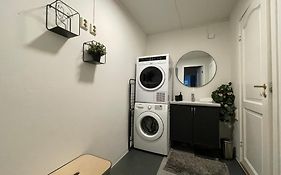 The Green House Of Stavanger Bnb 14 -Central, Sauna And Airport Shuttle